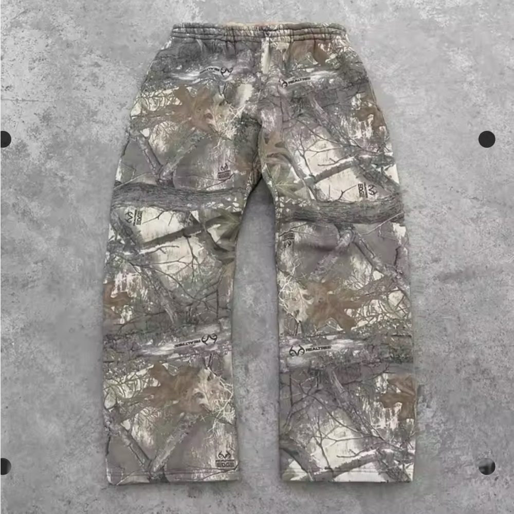 Y2K CAMO SWEATS - BRAND NEW